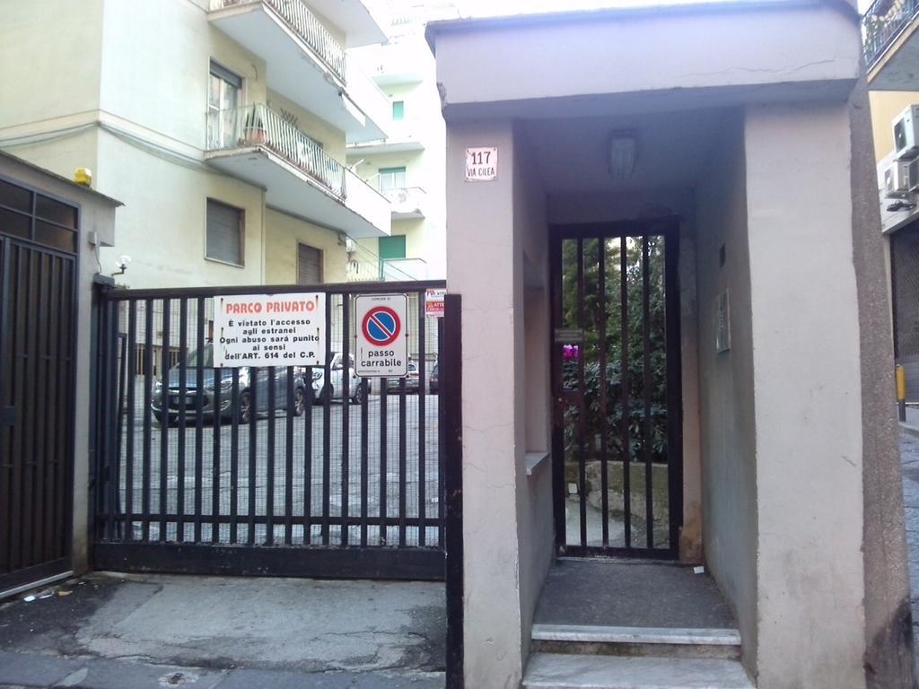 Domus Aurea Bed & Breakfast Naples Exterior photo