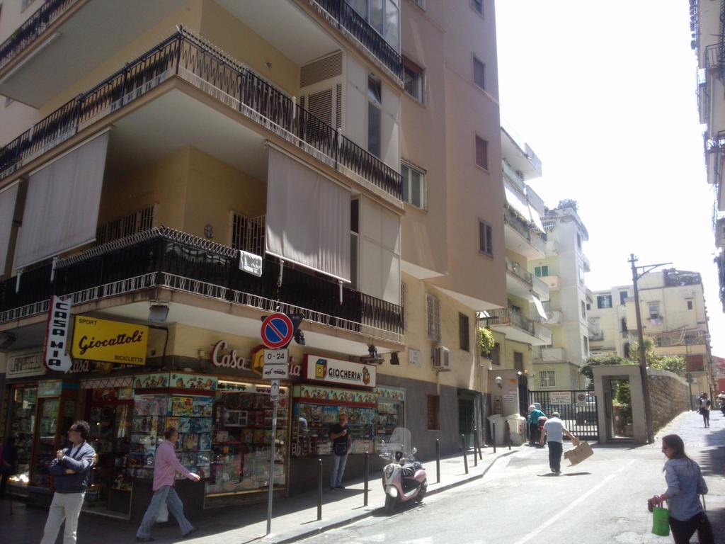 Domus Aurea Bed & Breakfast Naples Exterior photo
