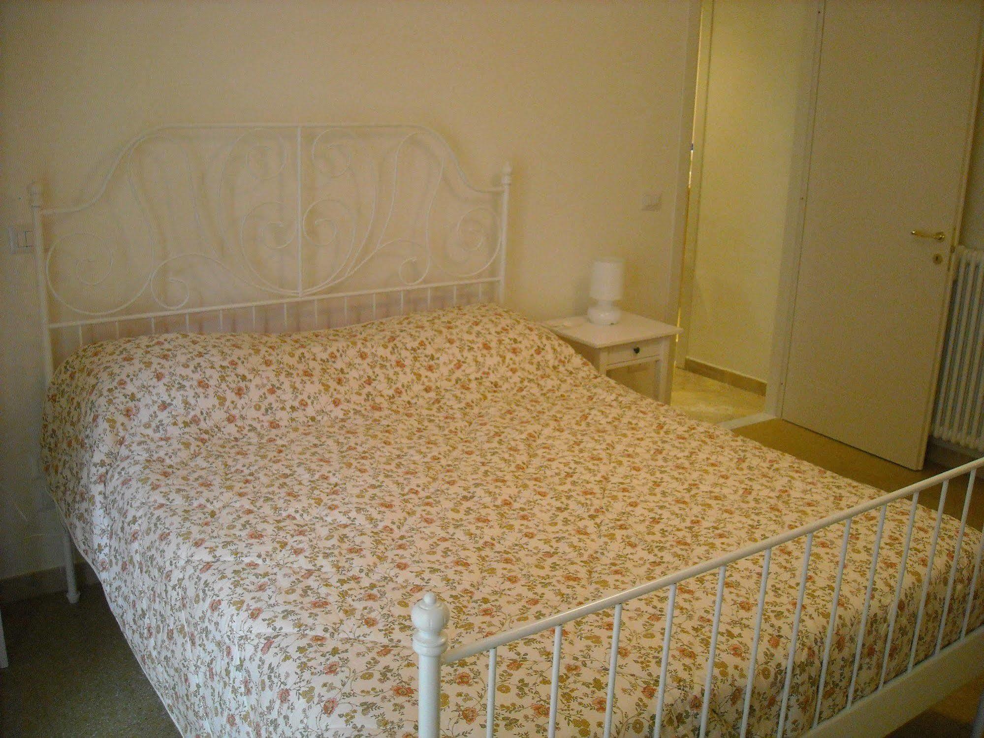 Domus Aurea Bed & Breakfast Naples Exterior photo